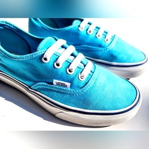 Vans Authentic Classic Low Top Kids Sneaker